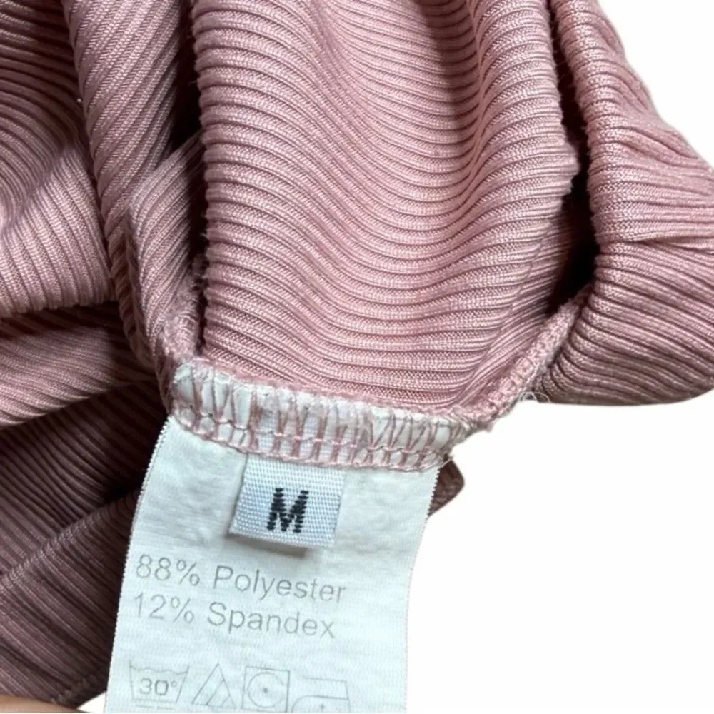Textured Mauve Ruffled Shorts Size medium